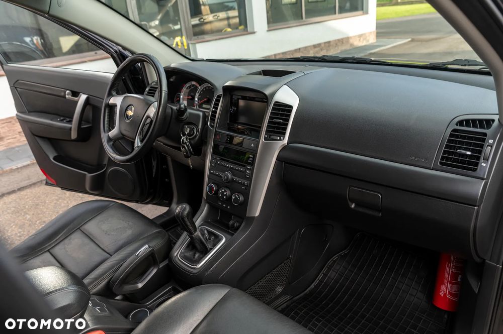 Chevrolet Captiva 2.0 d LS 5os - 26