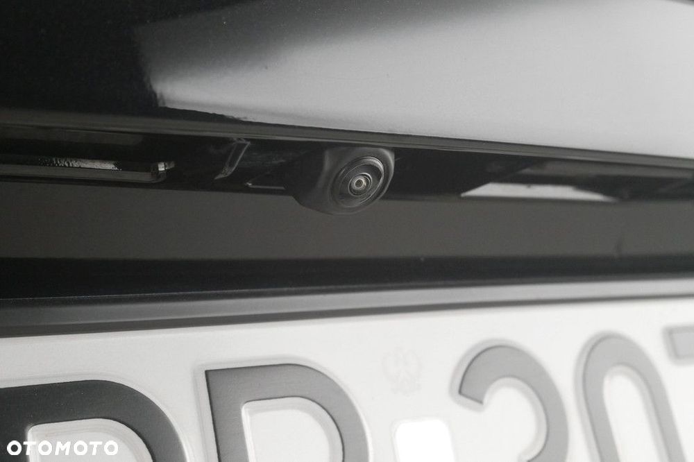 Toyota Corolla Cross 2.0 Hybrid Style - 17