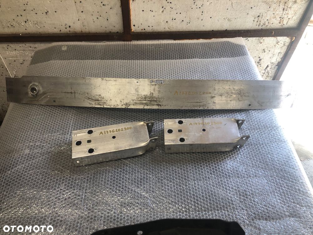 MERCEDES BENZ A W177 BELKA WZMOCNIENIE ZDERZAKA PRZÓD OE A1776202800 + STREFY ZGNIOTU A1776202300 - 1