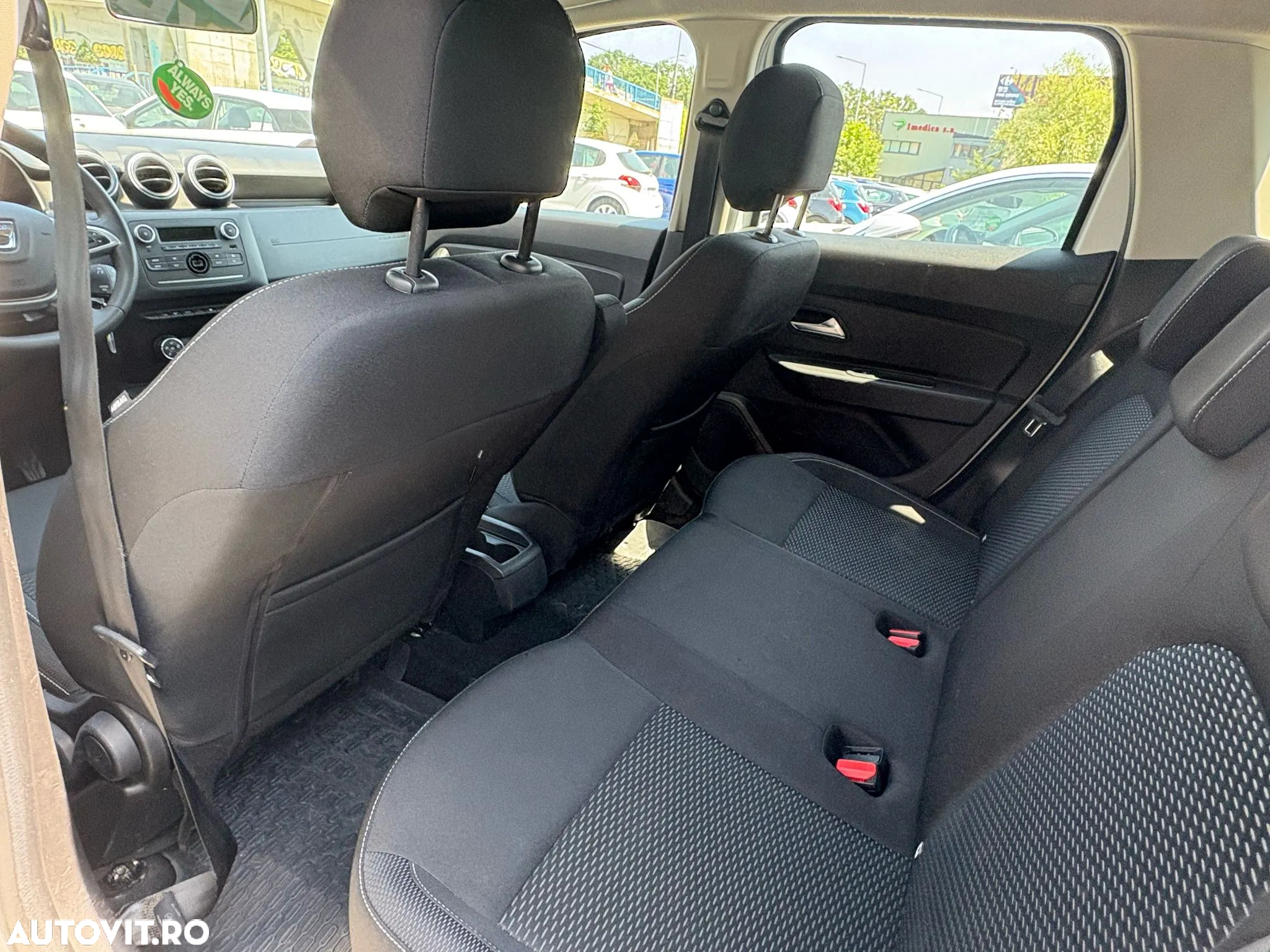 Dacia Duster 1.5 Blue dCi 4WD Comfort - 3