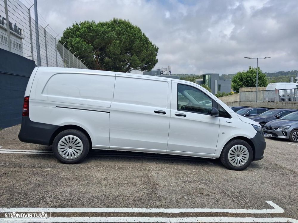 Mercedes-Benz eVito Furgão Longo 111/34 - 4