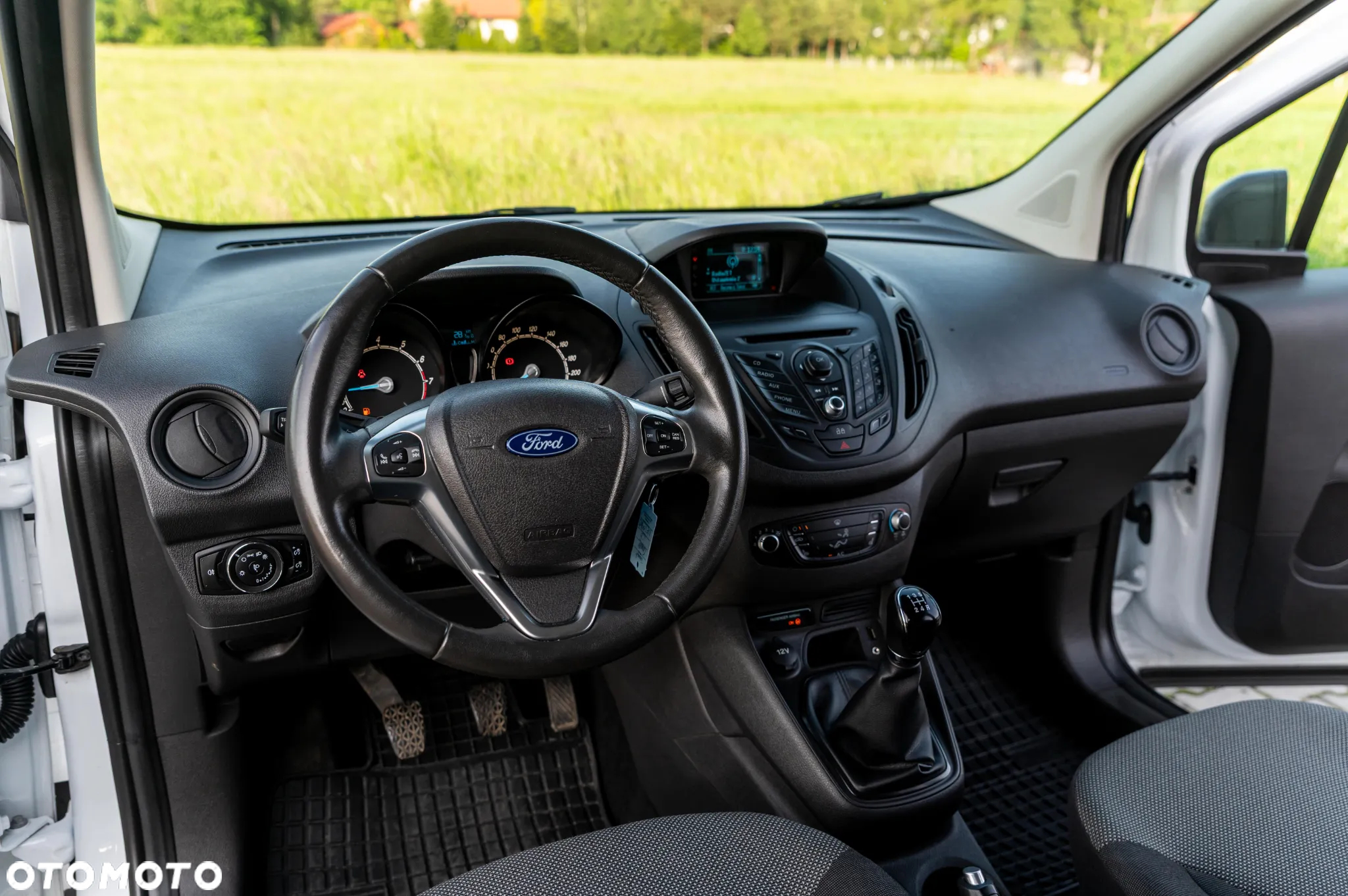 Ford Tourneo Courier 1.0 EcoBoost Trend - 34