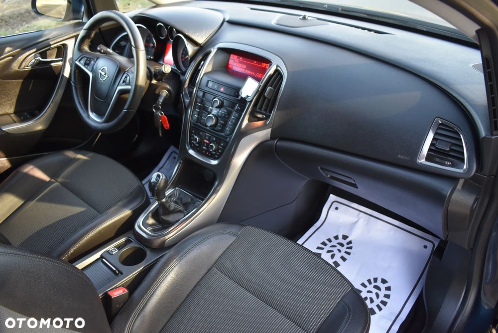 Opel Astra 1.4 Turbo Sport - 26