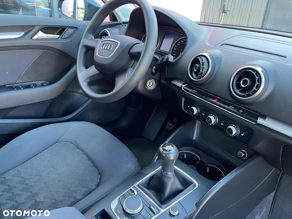 Audi A3 Sportback 1.2 TFSI Attraction - 18