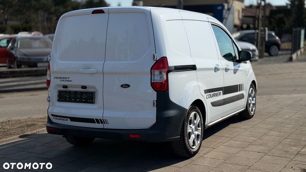 Ford Transit Courier Basis - 4