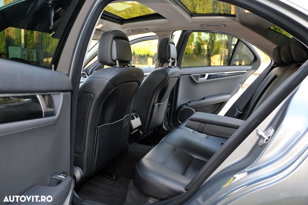 Mercedes-Benz C 220 CDI DPF Automatik Avantgarde - 24