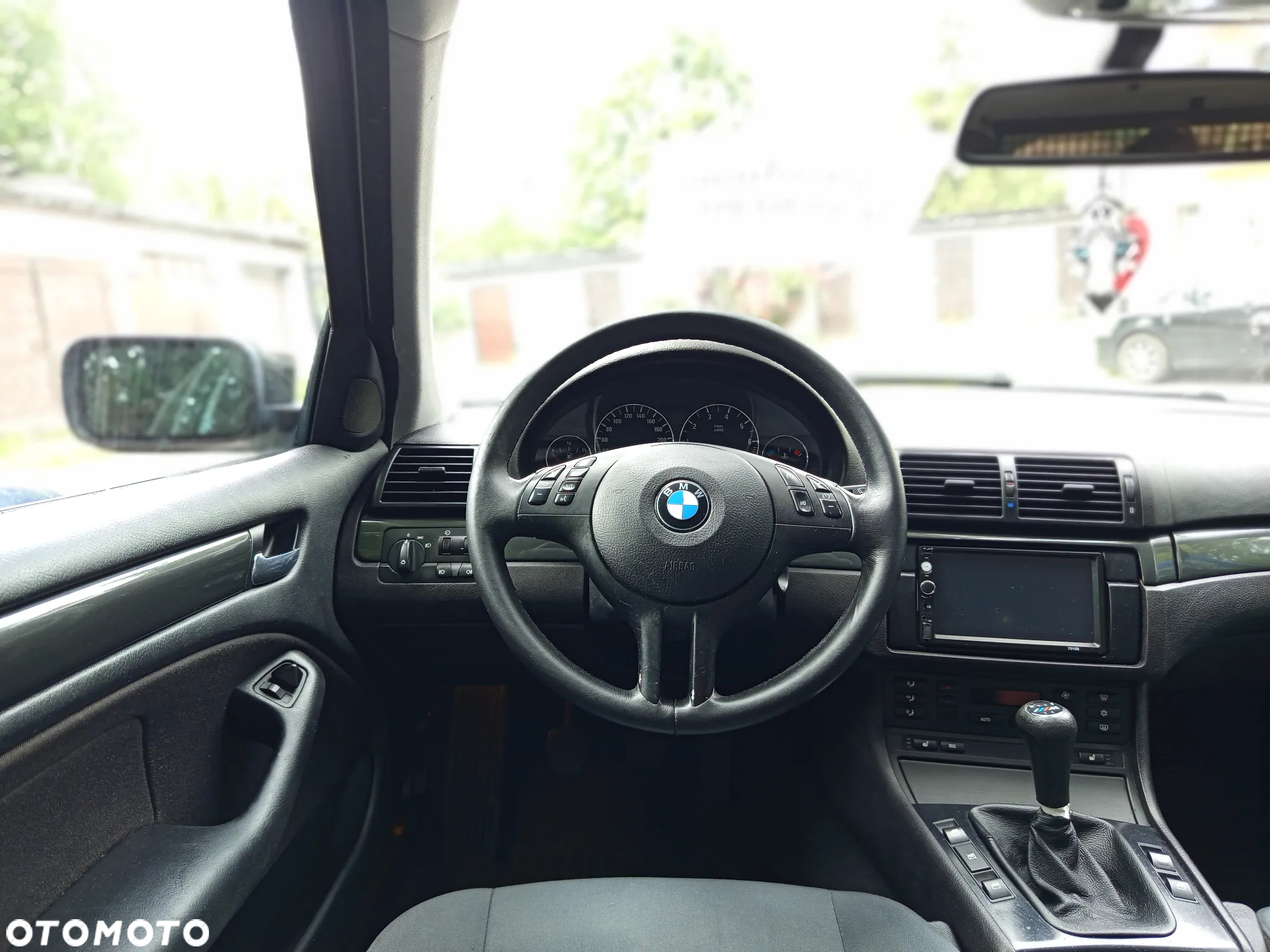 BMW Seria 3 318i Touring - 8