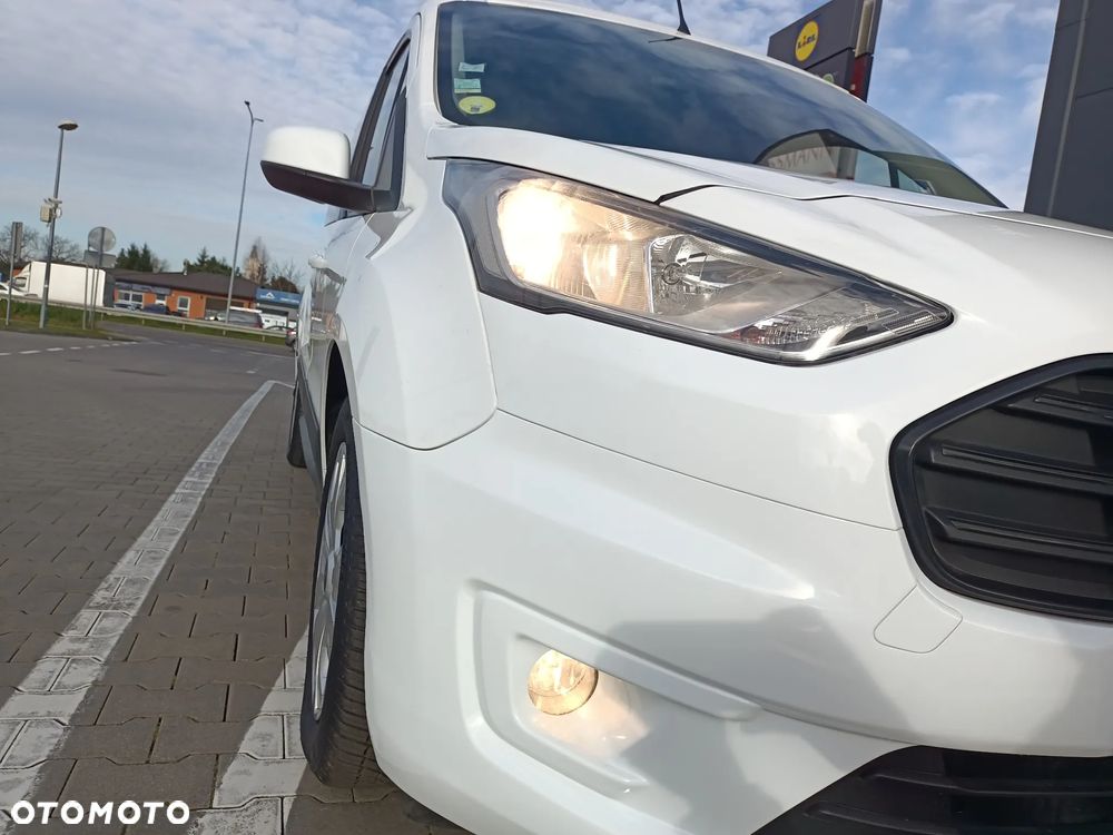 Ford Transit Connect - 14