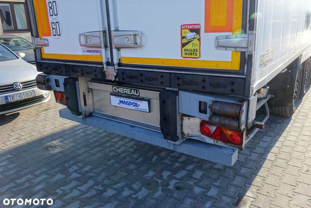 Chereau CHŁODNIA / CARRIER VECTOR / OSIE BPW / OŚ PODNOSZONA / KOSZ I KOŁO ZAPASOWE  / - 18