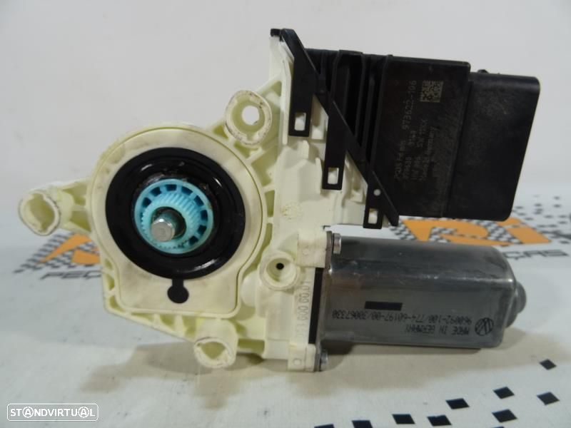 Motor Do Elevador De Vidro Traseiro Direito Volkswagen Passat (3C2)  9 - 2