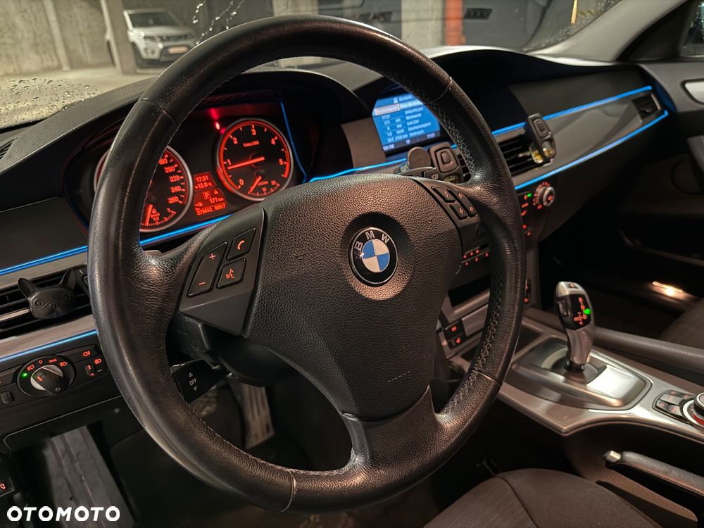 BMW Seria 5 - 17