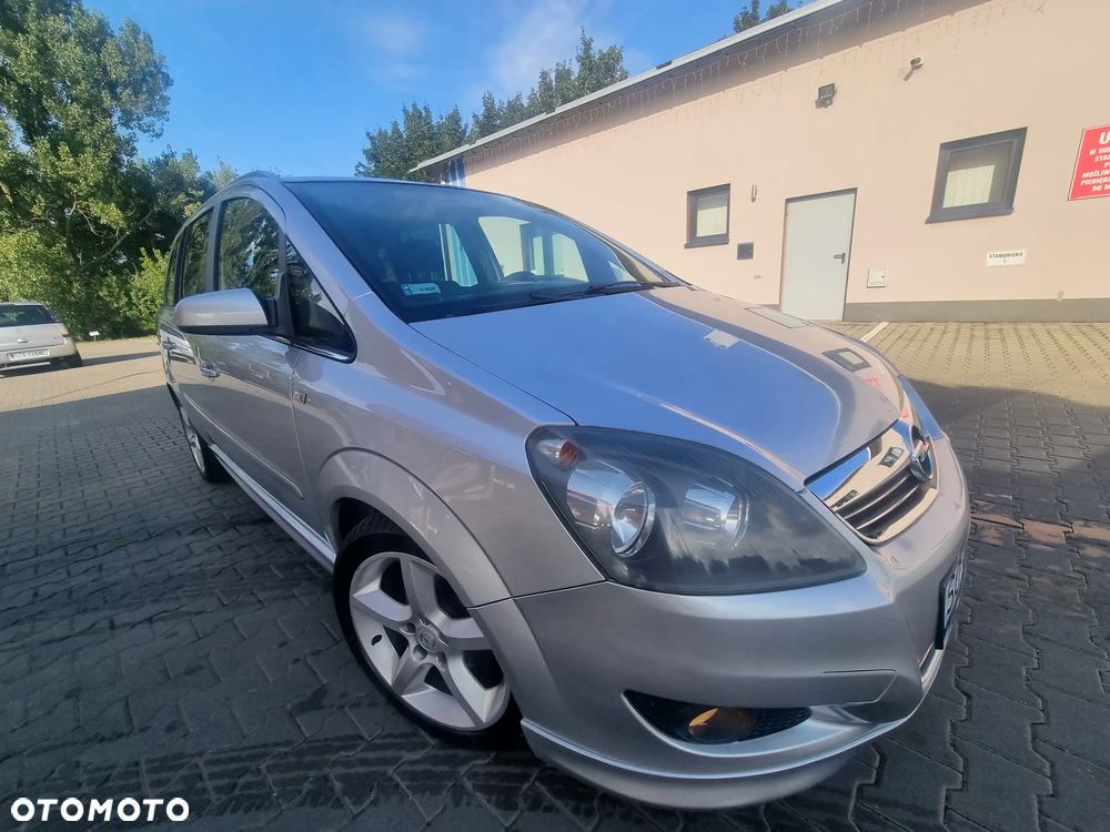 Opel Zafira 1.8 Cosmo - 18