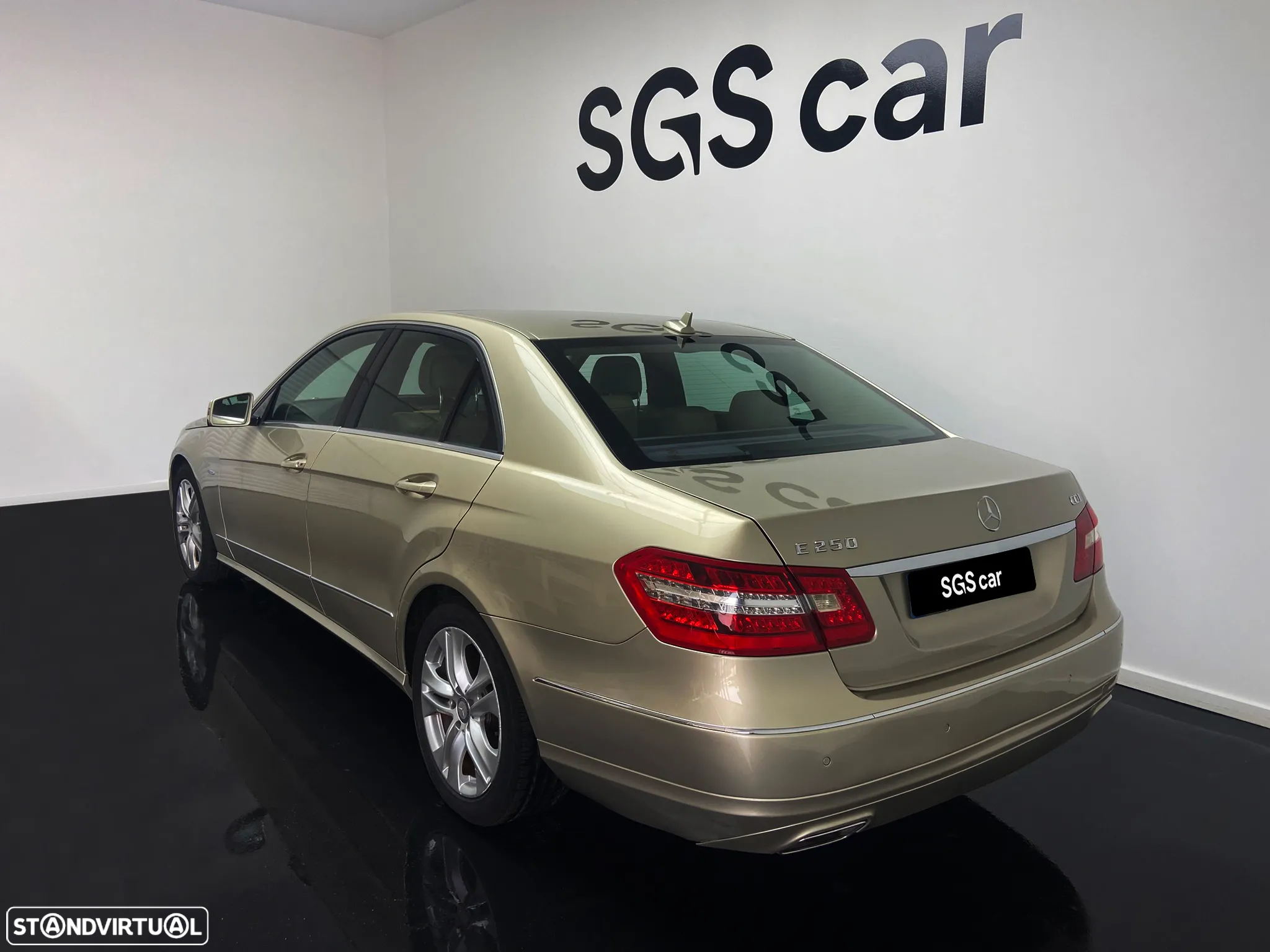 Mercedes-Benz E 250 CDi Avantgarde BlueEfficiency Auto. - 3