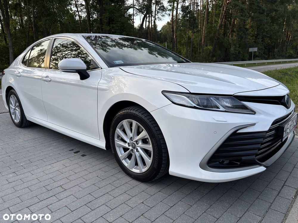 Toyota Camry 2.5 Hybrid Comfort CVT - 1