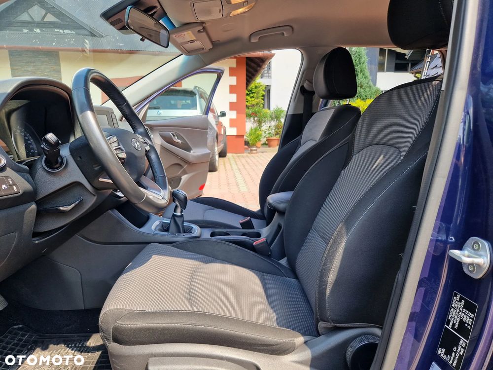 Hyundai i30 1.4 GO Plus - 21
