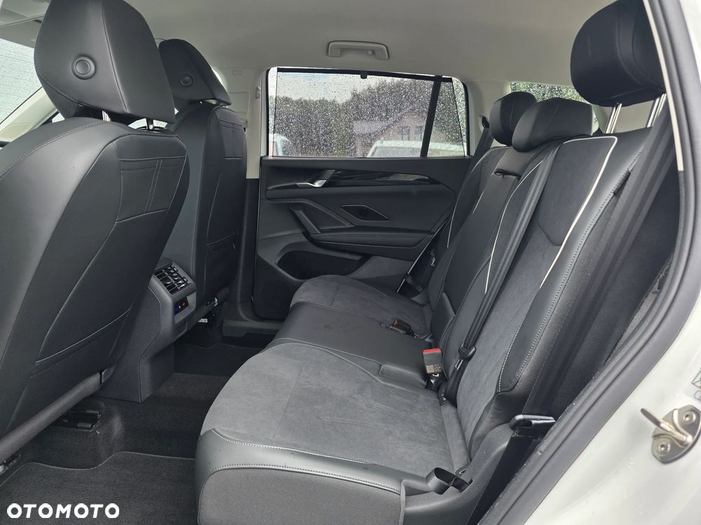 Volkswagen Tayron 2.0 TSI 4Mot Elegance DSG - 18