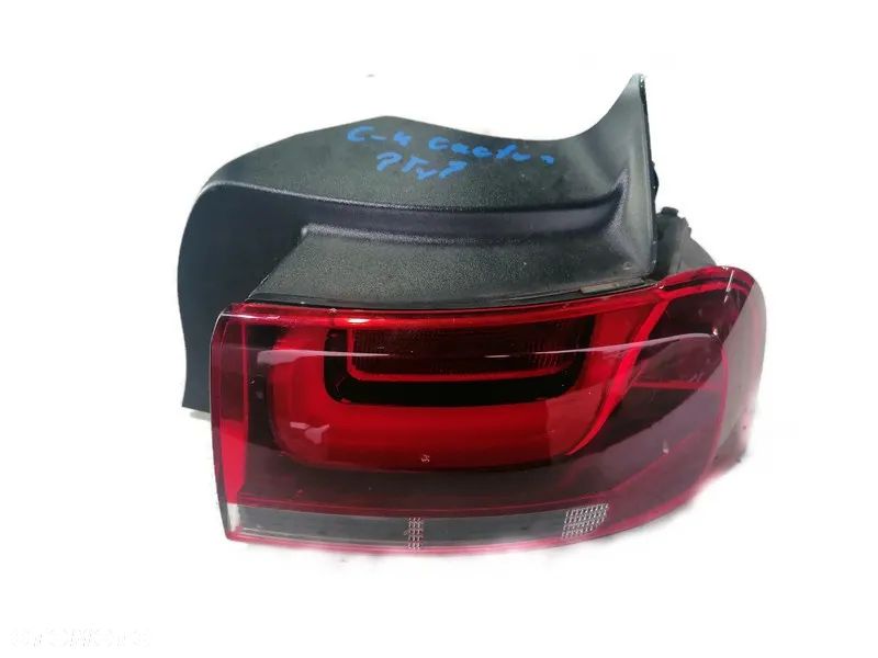 CITROEN C4 CACTUS 19r LAMPA W BŁOTNIK PRAWY TYŁ TYLNA EU