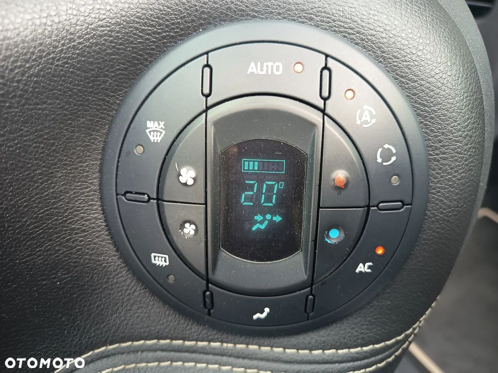 Renault Espace 2.0 dCi 175 FAP Initiale - 21