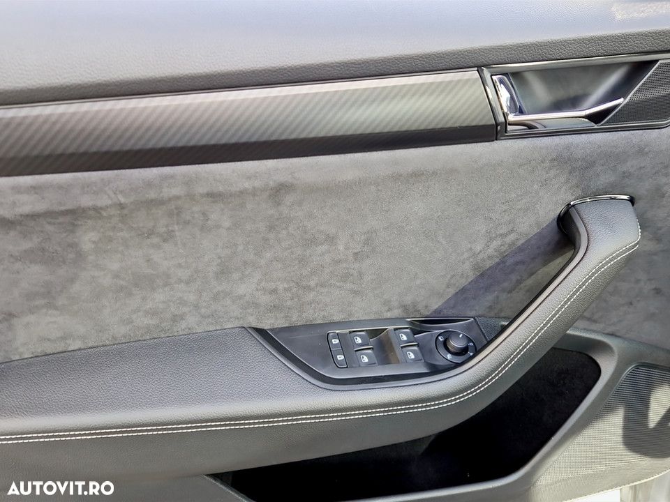 Skoda Superb 2.0 TSI DSG Sportline - 17