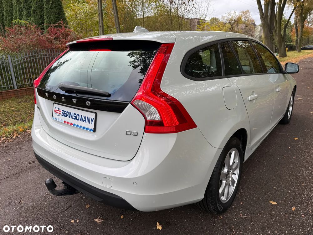Volvo V60 D3 Momentum - 11