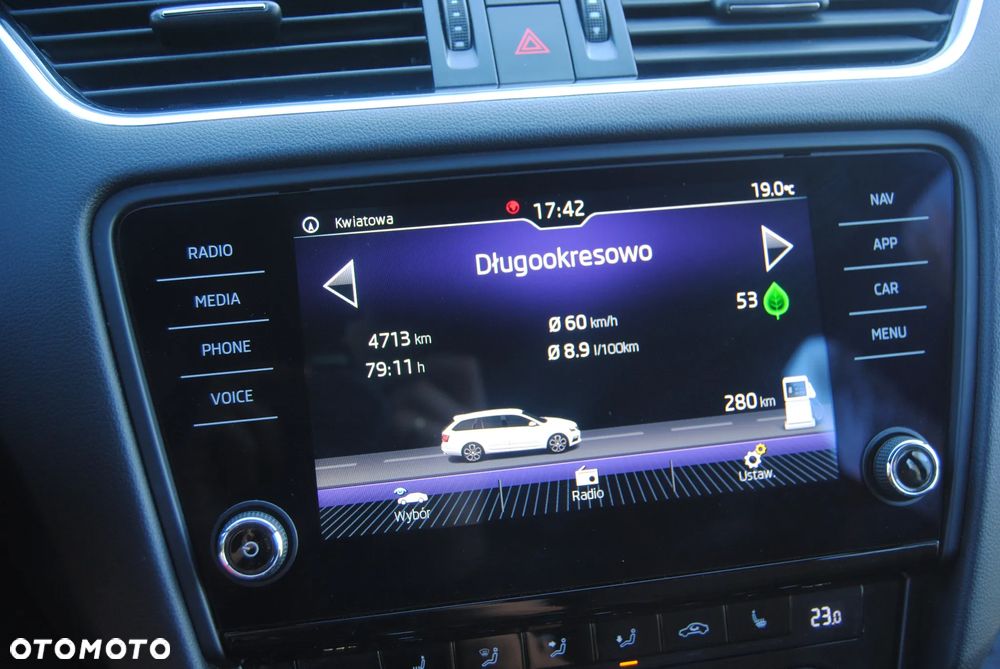 Skoda Octavia 2.0 TSI RS - 16