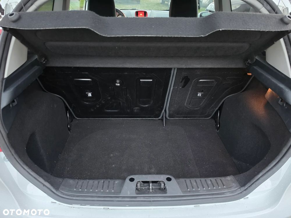 Ford Fiesta 1.25 Titanium - 24