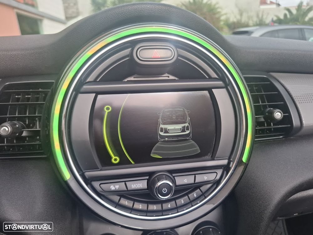 MINI Cabrio Cooper Essential - 30