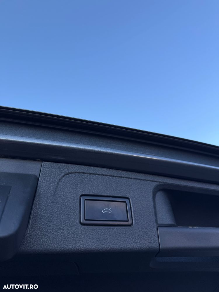 Volkswagen Passat Variant 2.0 TDI DSG Highline - 11