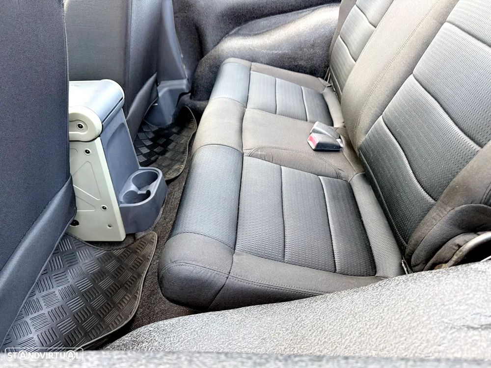 Jeep Wrangler 2.8 CRD ATX Sport - 30