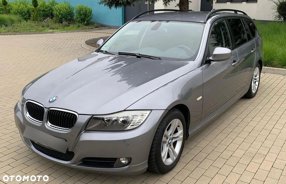 BMW 318I 2008 photo 2