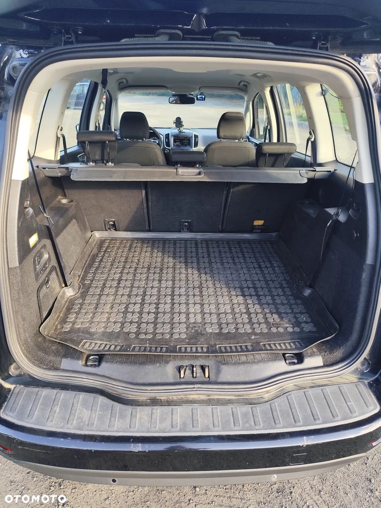 Ford Galaxy - 10