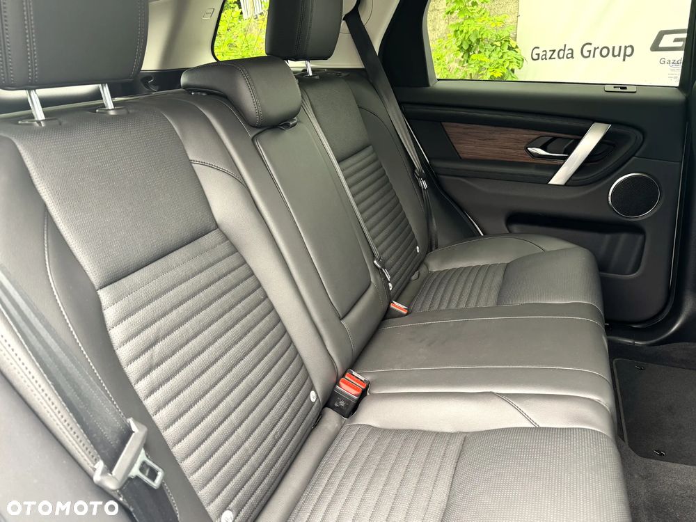Land Rover Discovery Sport D200 - 16