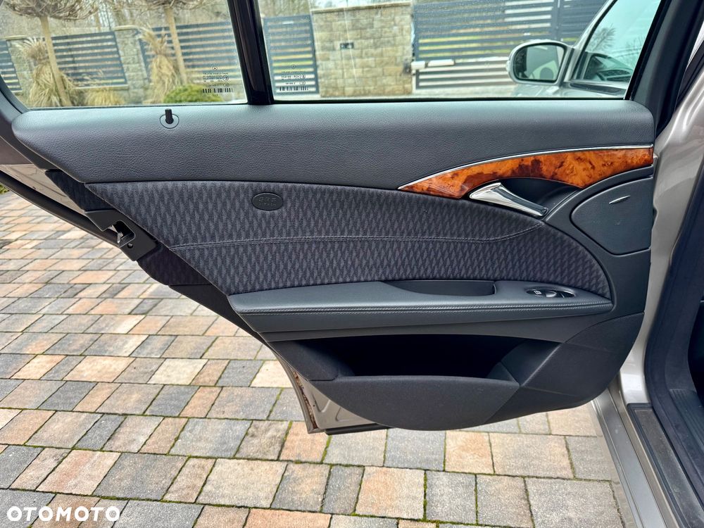 Mercedes-Benz Klasa E 350 Elegance Sport Edition - 9