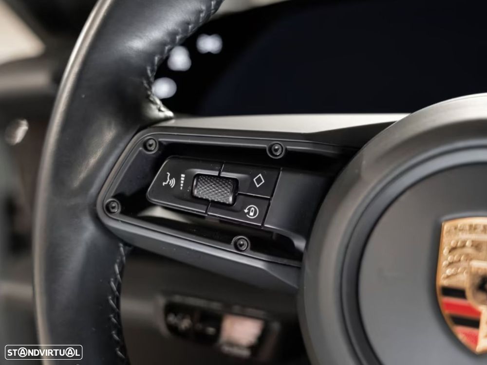 Porsche Taycan Sport Turismo - 7