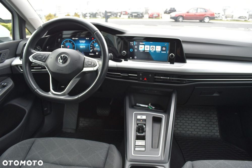 Volkswagen Golf - 10