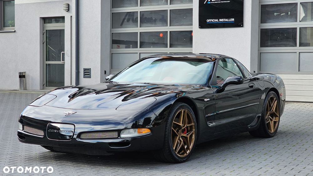 Chevrolet Corvette - 2