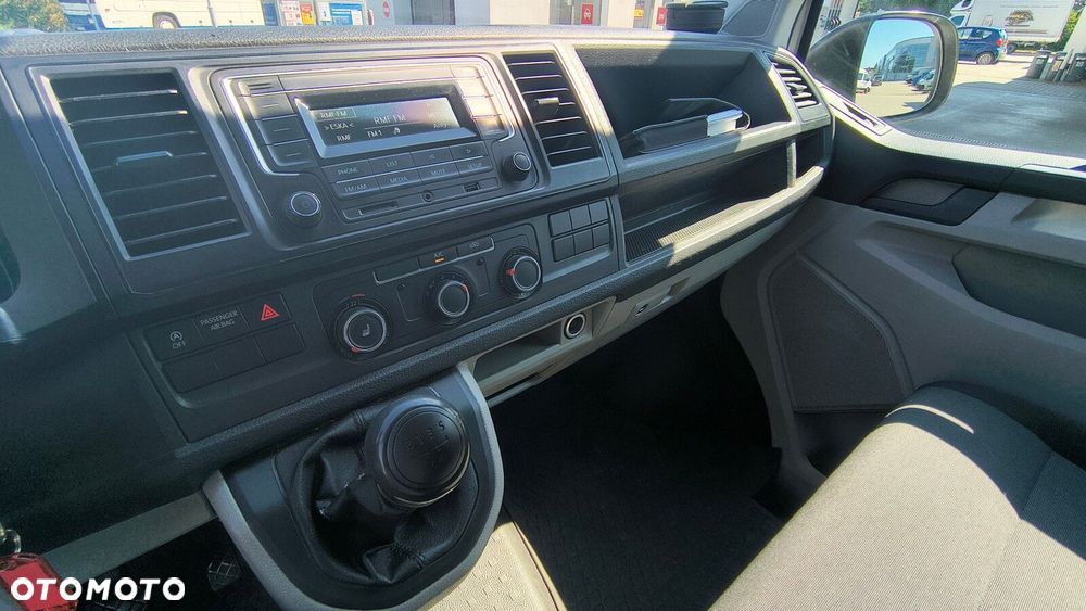 Volkswagen Transporter - 14