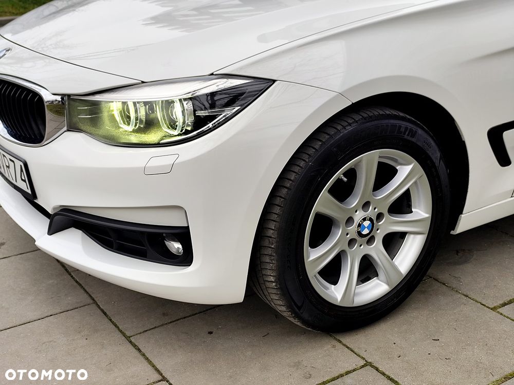 BMW 3GT 318d Business Edition - 27