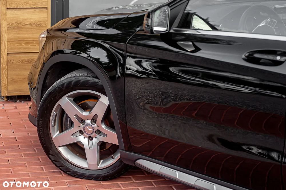 Mercedes-Benz GLA 250 4Matic 7G-DCT AMG Line - 8