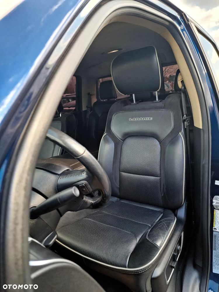 RAM 1500 5.7 Crew Cab Laramie - 18