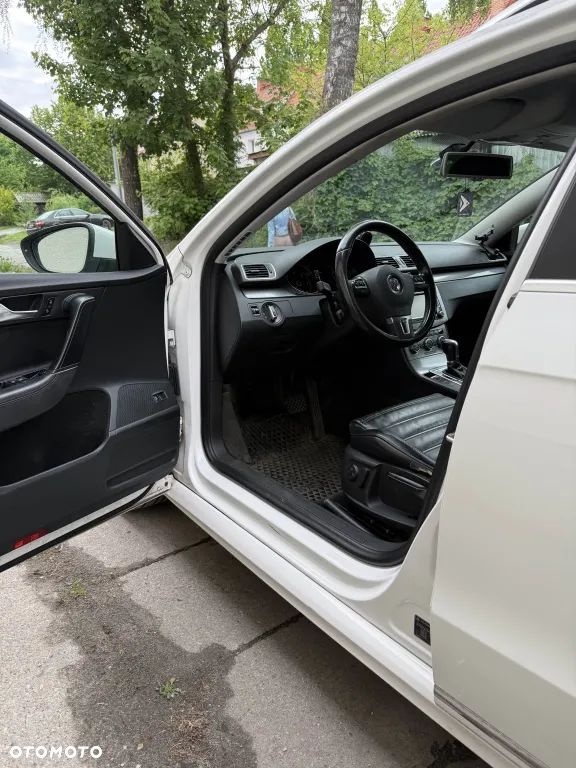 Volkswagen Passat Variant 2.0 TDI 4Mot Highline DSG - 14