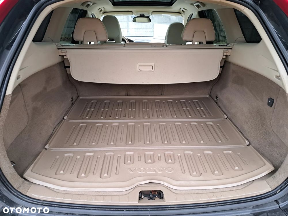 Volvo XC 60 T6 AWD Edition Pro - 17