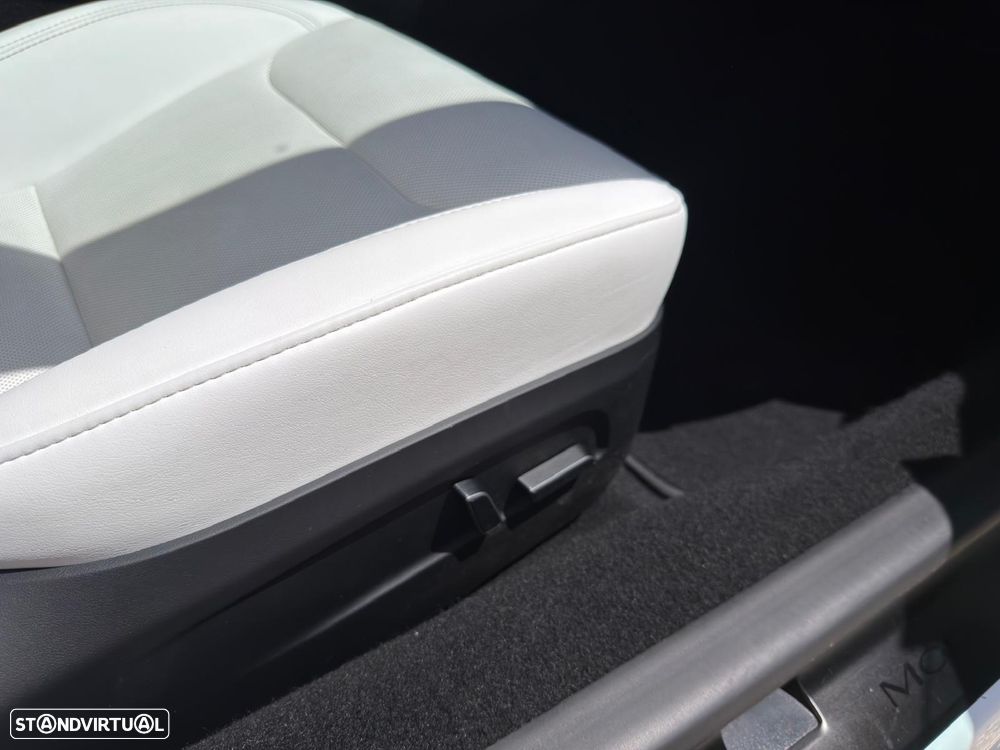 Tesla Model 3 Long Range Tração Integral - 29