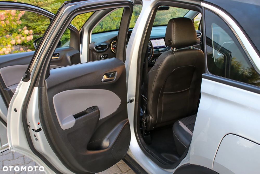 Opel Crossland X 1.2 T Design Line S&S - 27