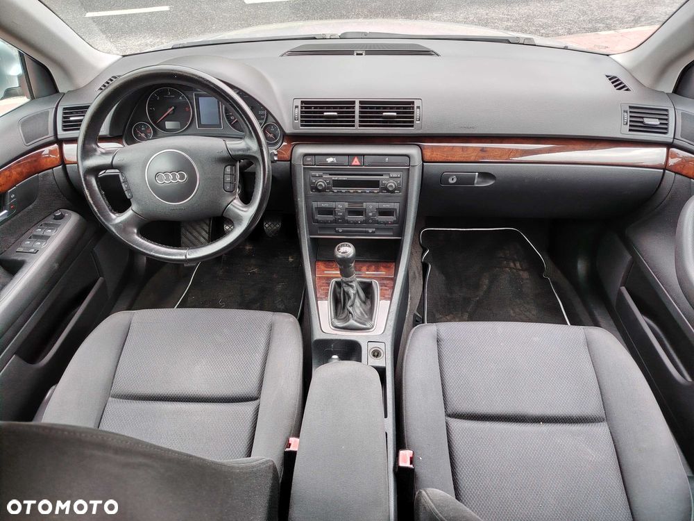 Audi A4 Limousine - 7