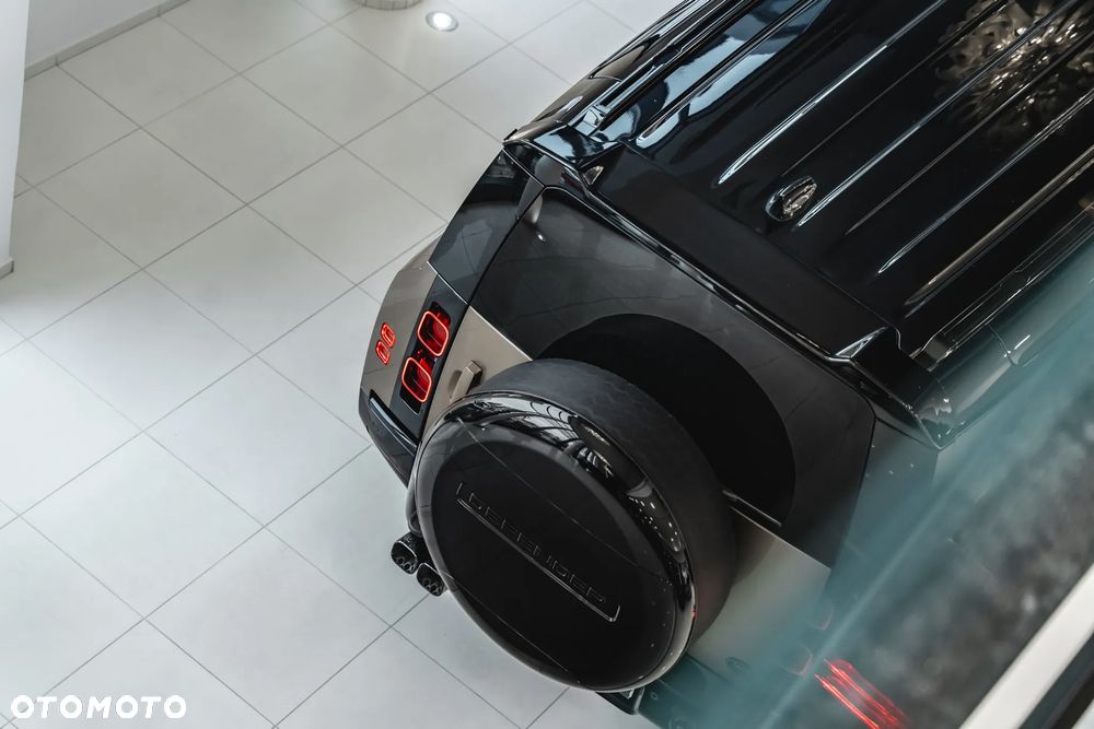 Land Rover Defender 3.0 D200 mHEV X-Dynamic HSE - 22