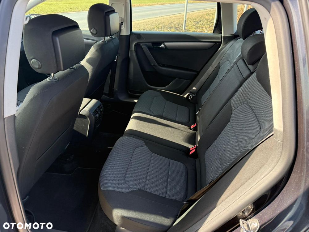 Volkswagen Passat 2.0 Blue TDI SCR Highline - 11