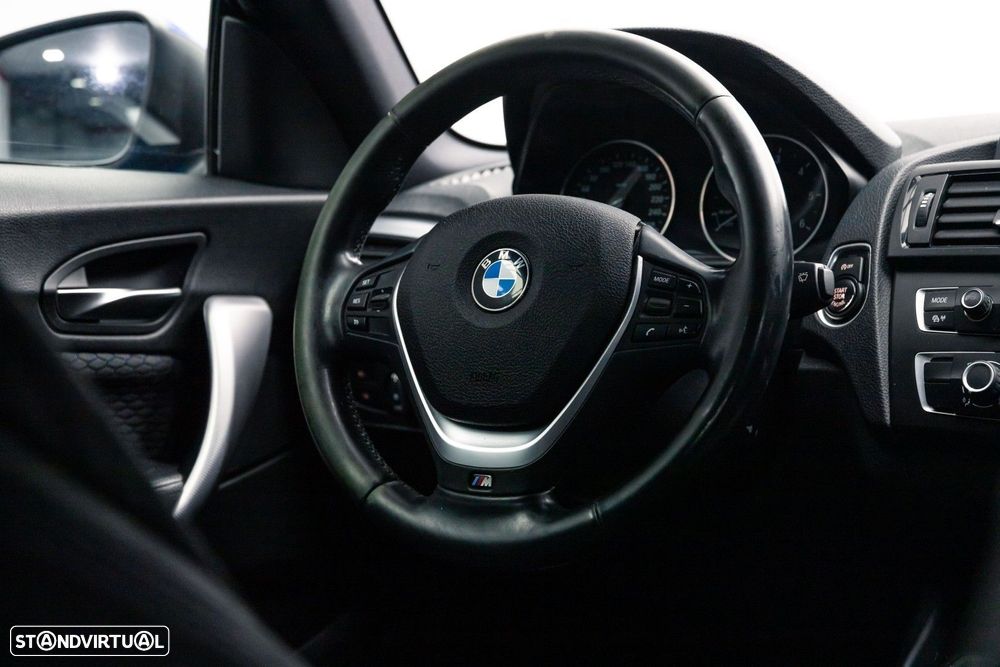 BMW 116 d Pack M - 25