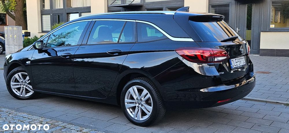 Opel Astra 1.6 D (CDTI) Start/Stop Dynamic - 31