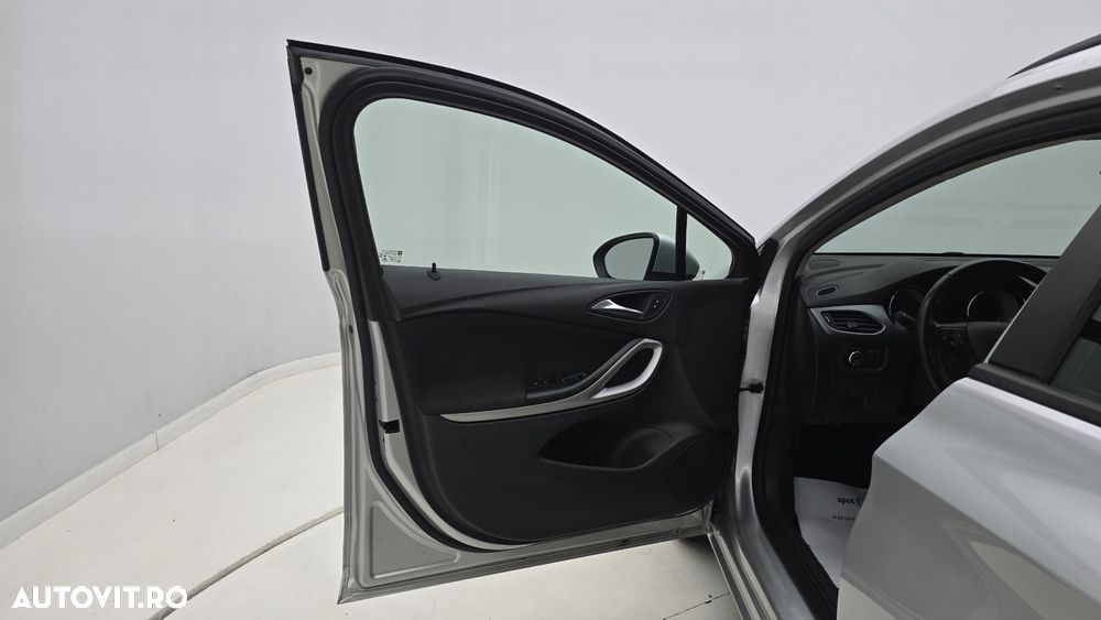Opel Astra - 11